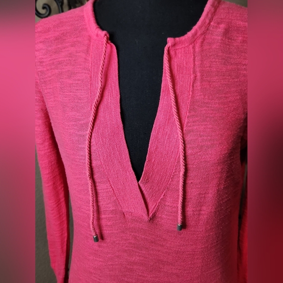 Ann Taylor LOFT Vibrant Pink Tunic Lightweight Sweater. Size S - Picture 3 of 5